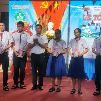 Lễ tổng kết năm học 2022 - 2023 tại trường trung học cơ sở Nghĩa chánh, thành phố Quảng Ngãi